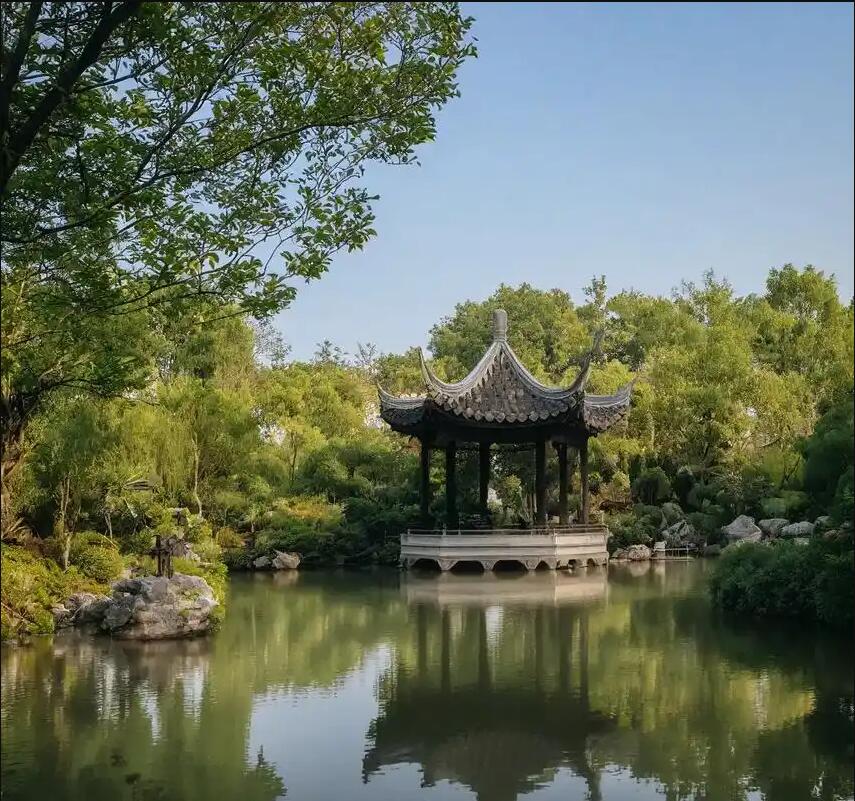 天津依凝餐饮有限公司